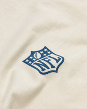 Load image into Gallery viewer, L&amp;L – NFL Classics Staff – ’89 Band T-Shirt cream
