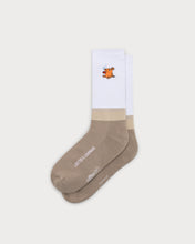 Load image into Gallery viewer, L&amp;L – Maus Coffee – &#39;90 Sport Socks white/beige
