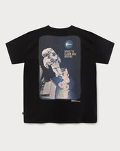 Load image into Gallery viewer, L&amp;L – ESA Astronaut – &#39;89 Band T-Shirt black
