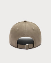 Lade das Bild in den Galerie-Viewer, L&amp;L – Maulwurf Friends Organic Growth – &#39;09 Polo Cap beige Size: ONE SIZE
