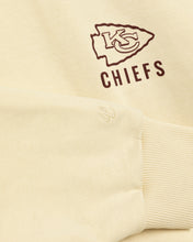 Load image into Gallery viewer, L&amp;L – NFL Classics Chiefs – &#39;76 Boxer Hoodie cream
