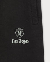 Load image into Gallery viewer, L&amp;L – NFL Classics Raiders – &#39;06 Sweatpants black
