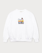 Lade das Bild in den Galerie-Viewer, L&amp;L – Karla Kolumna Farbfilm – &#39;96 Box Sweater white
