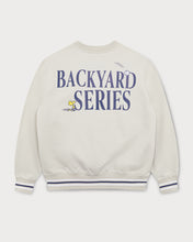 Load image into Gallery viewer, L&amp;L – Snoopy Backyard Series – &#39;96 Box Sweater gray
