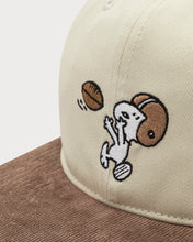 Load image into Gallery viewer, L&amp;L – Snoopy Backyard Bowl – &#39;98 Team Snapback cream/brown
