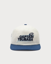 Load image into Gallery viewer, L&amp;L – Captain Tsubasa Stance – &#39;15 Merch Cap white/blue
