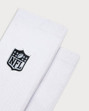 Lade das Bild in den Galerie-Viewer, L&amp;L – NFL Shield – &#39;90 Sport Socks white
