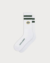 Load image into Gallery viewer, L&amp;L – NFL Classics Packers Stripes – ’90 Sport Socks white
