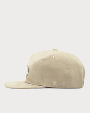 Load image into Gallery viewer, L&amp;L – Essentials Sand – ’15 Merch Cap beige
