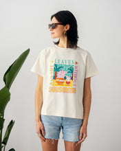 Lade das Bild in den Galerie-Viewer, L&amp;L – Mummy Pig Sunscreen – &#39;89 Band T-Shirt cream
