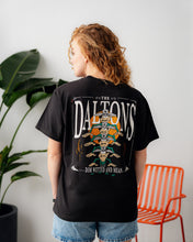 Lade das Bild in den Galerie-Viewer, L&amp;L – The Daltons Showdown – &#39;89 Band T-Shirt gray
