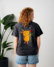 Lade das Bild in den Galerie-Viewer, L&amp;L – Maus Roses – &#39;89 Band T-Shirt black
