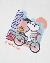 Lade das Bild in den Galerie-Viewer, L&amp;L – Snoopy City Cruises – &#39;94 Campus T-Shirt white
