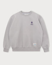Load image into Gallery viewer, L&amp;L – NFL Classics Vikings – ’96 Box Sweater gray
