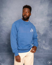 Load image into Gallery viewer, L&amp;L – NFL Classics Rams – ’96 Box Sweater blue
