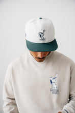 Lade das Bild in den Galerie-Viewer, L&amp;L – Snoopy Backyard Series – &#39;98 Team Snapback white/green
